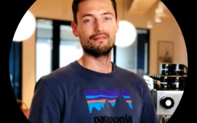 Navigating the AI hype. Article by Daniel Hardej.